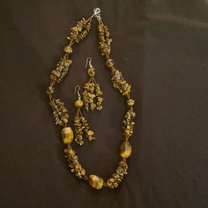 Brown puca shell necklace w earrings